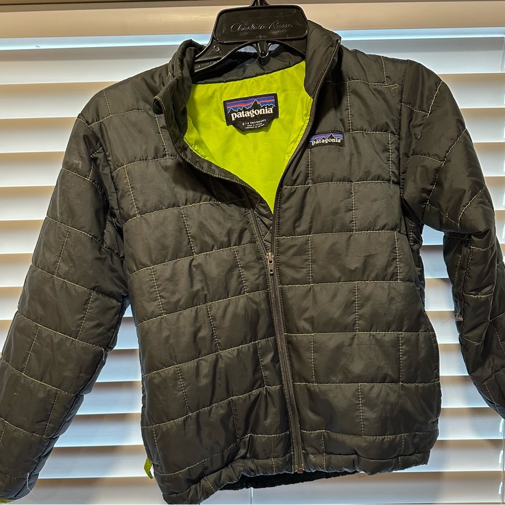 Patagonia youth small size 7-8 nano puff jacket